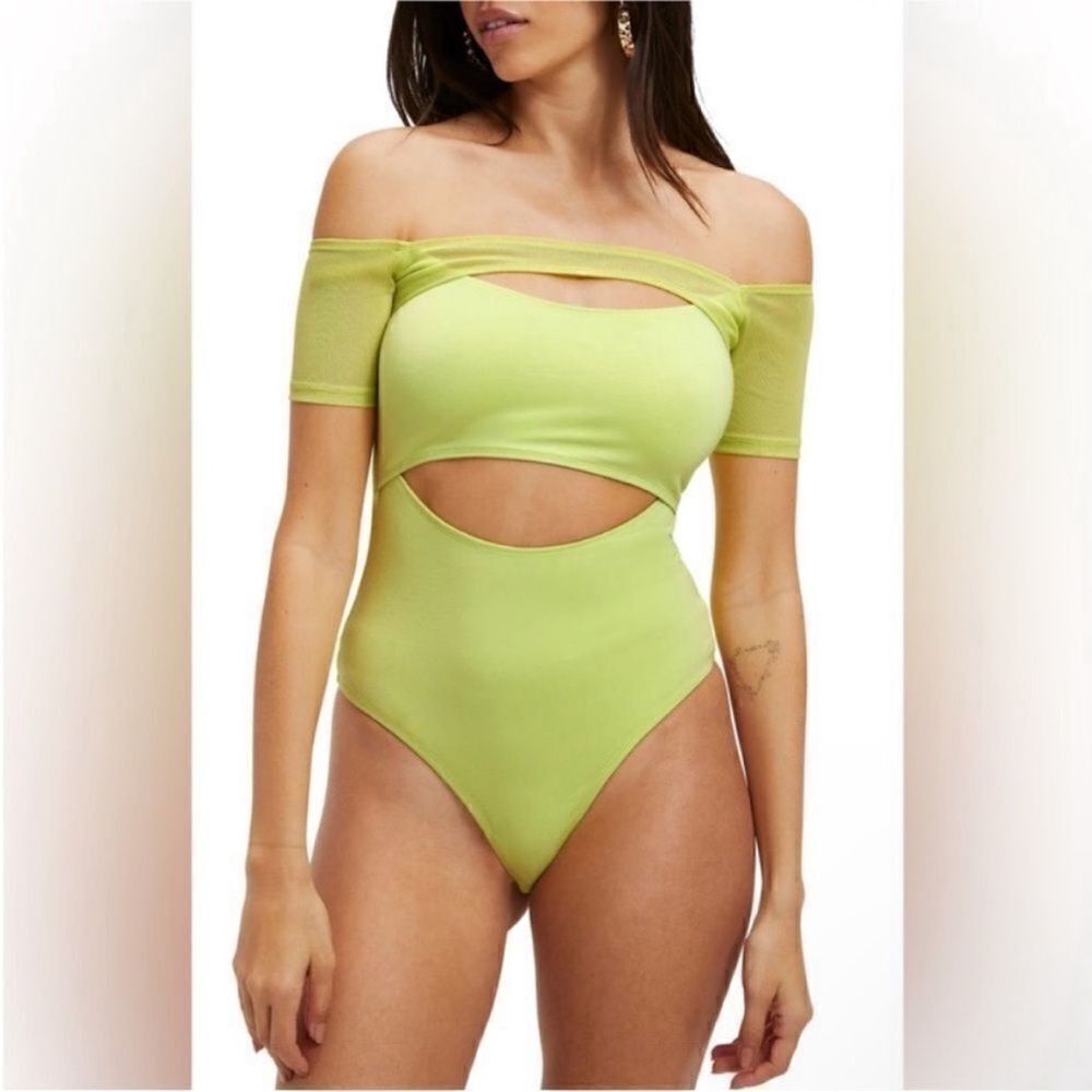 Good American NWT Off Shoulder Cutout Bodysuit in Key lime Size XXL